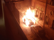  فيديو: احتراق سيارة بحي العجمي فجر اليوم والشرطة تحقق 